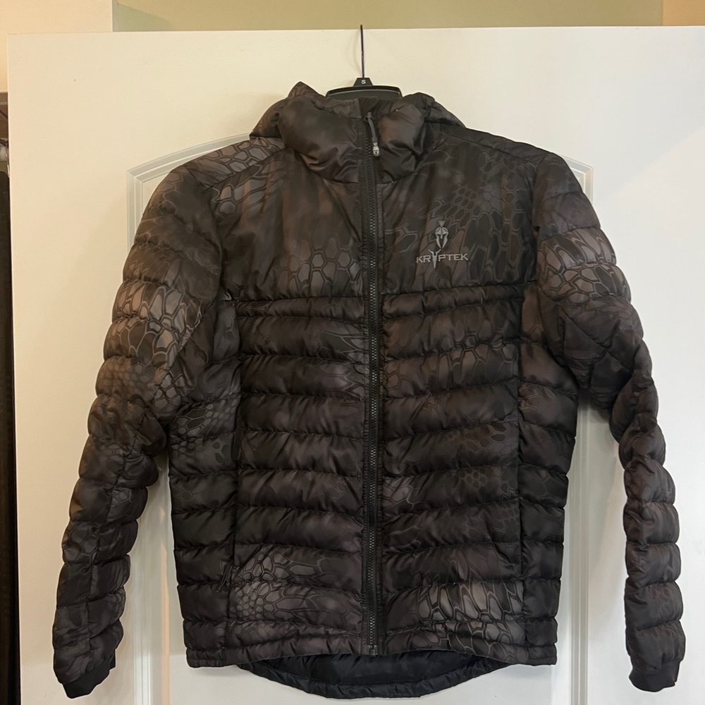Kryptek mens small down jacket black camo
